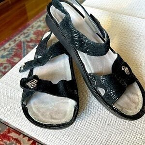 ALEGRIA ,black  leather, and silver decorations Womens 2 Strap Sandal - size 41